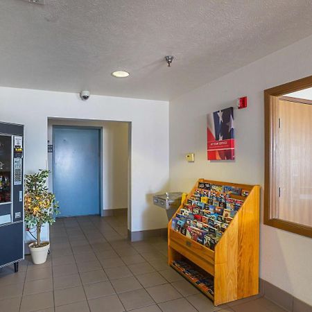 Motel 6 Omaha - Iat West Екстериор снимка