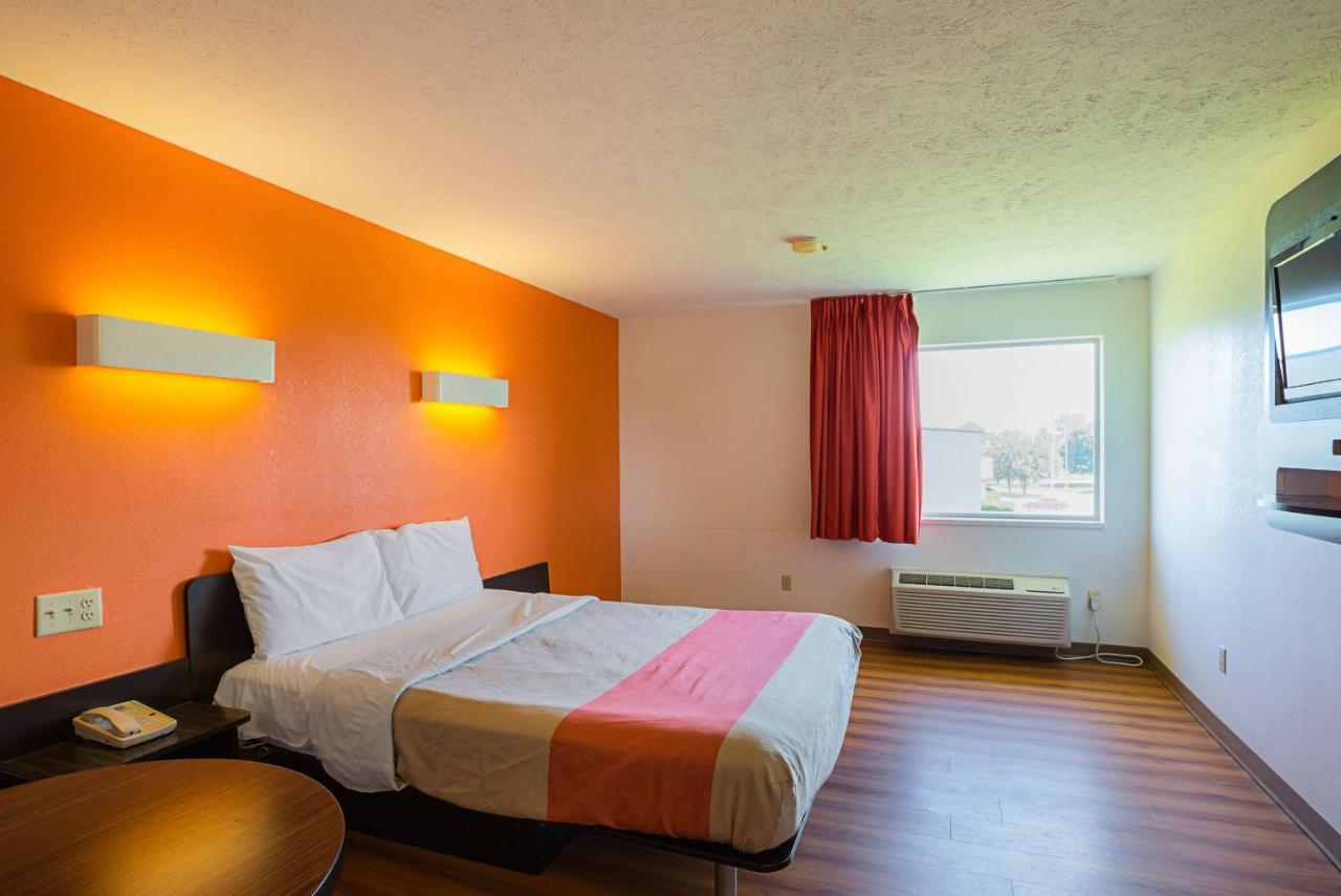 Motel 6 Omaha - Iat West Екстериор снимка