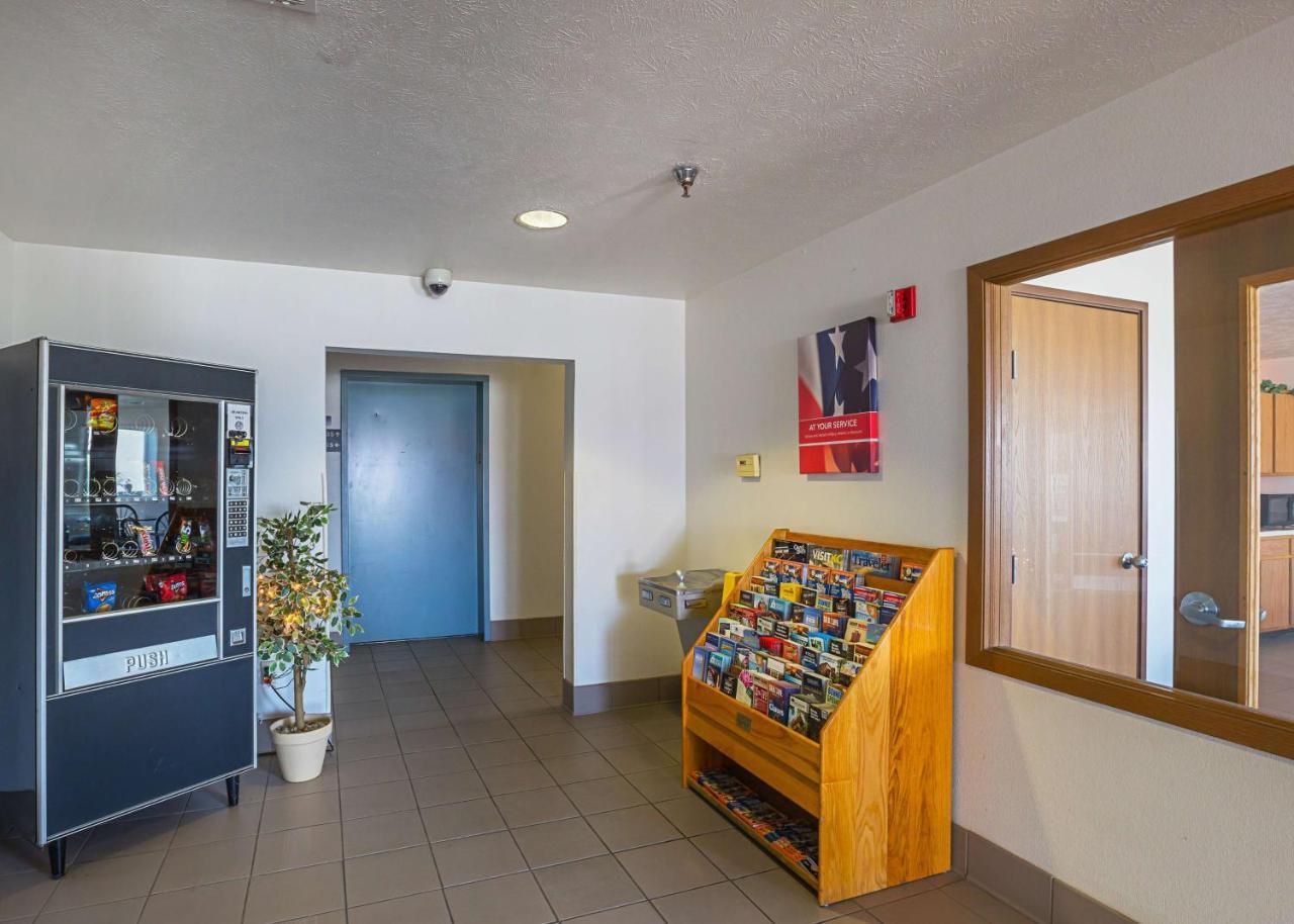 Motel 6 Omaha - Iat West Екстериор снимка